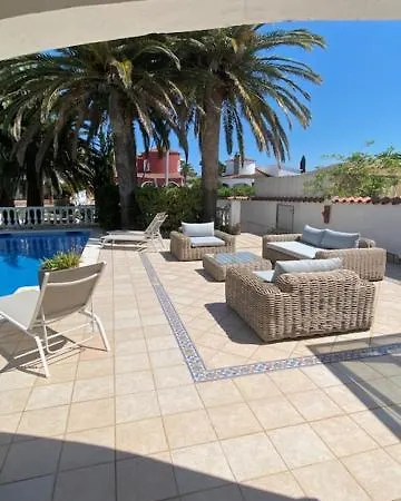 Cap Ras Villa Empuriabrava